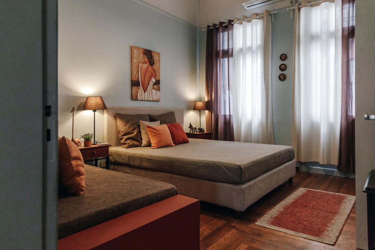 Monastiraki-Psiri, Old Town, 3-Bdr Apt, Sleep 6-10P, Spacious Court Yard Ateny Zewnętrze zdjęcie