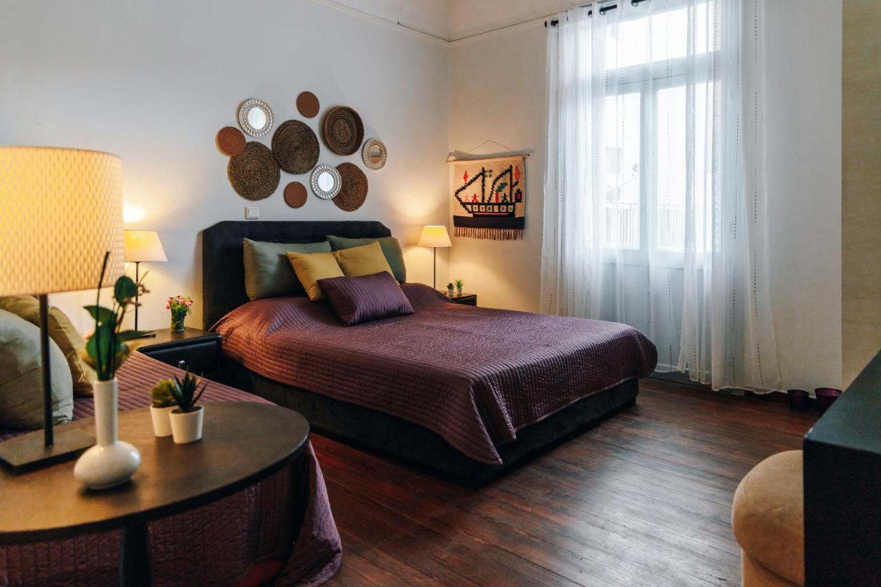 Monastiraki-Psiri, Old Town, 3-Bdr Apt, Sleep 6-10P, Spacious Court Yard Ateny Zewnętrze zdjęcie