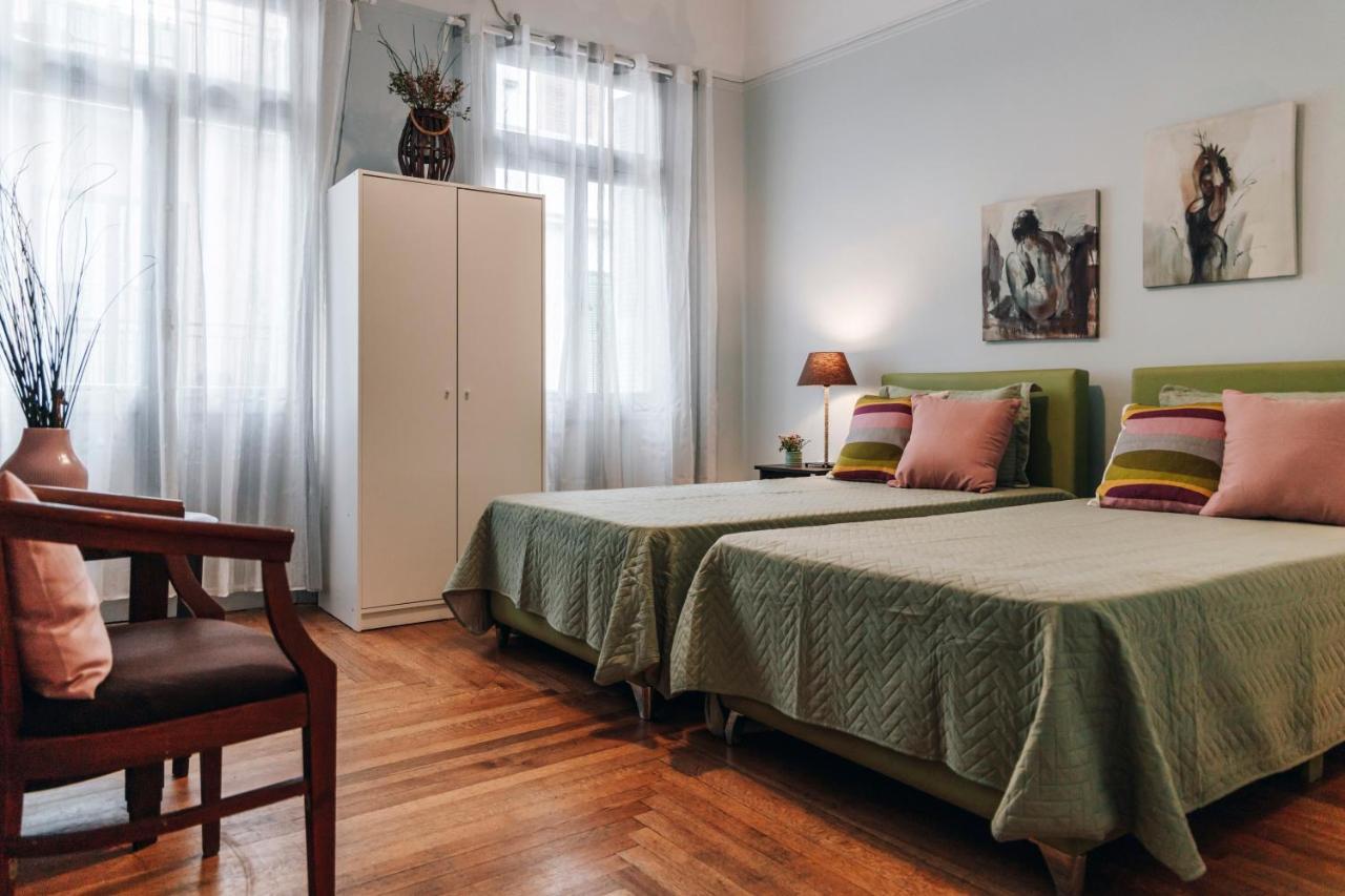 Monastiraki-Psiri, Old Town, 3-Bdr Apt, Sleep 6-10P, Spacious Court Yard Ateny Zewnętrze zdjęcie