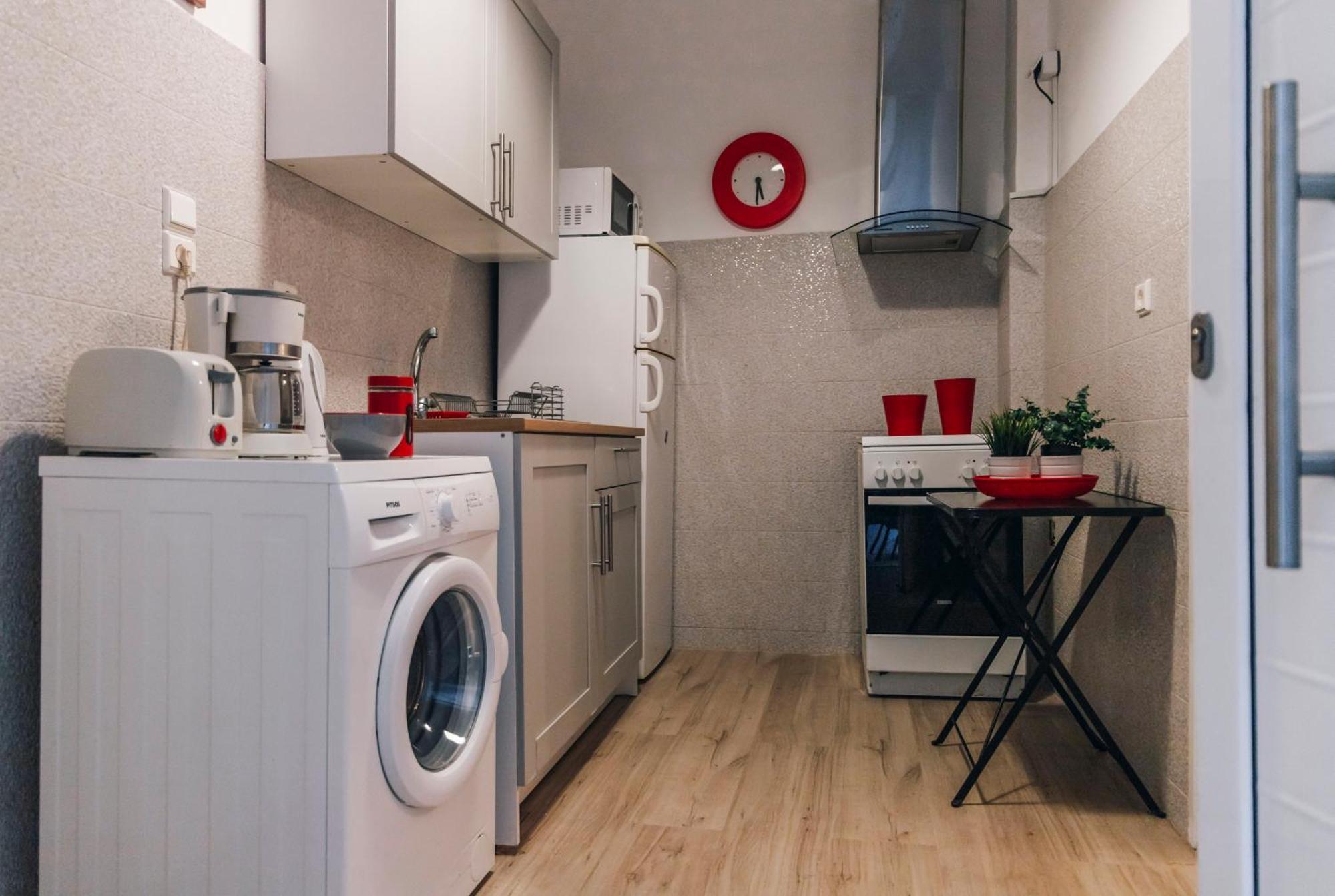 Monastiraki-Psiri, Old Town, 3-Bdr Apt, Sleep 6-10P, Spacious Court Yard Ateny Zewnętrze zdjęcie